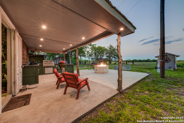 Listing photo id 24 for 15592 Miller
