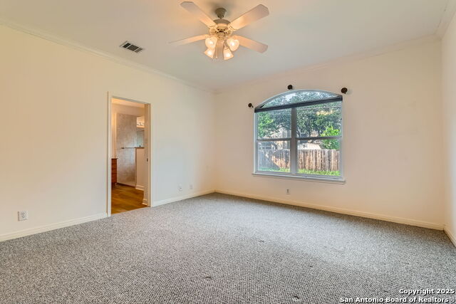 Listing photo id 8 for 2510 Sage Hollow