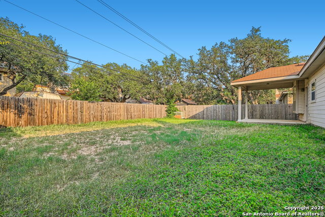Listing photo id 14 for 2510 Sage Hollow