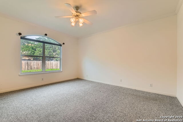 Listing photo id 7 for 2510 Sage Hollow