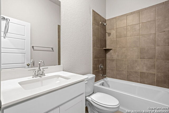 Listing photo id 18 for 9918 Chestnut Walk