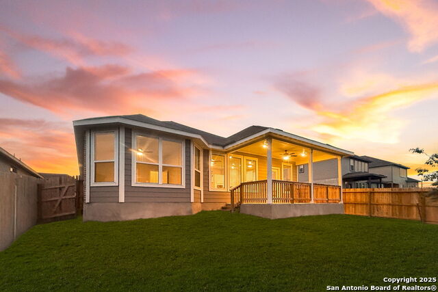 Listing photo id 21 for 9918 Chestnut Walk