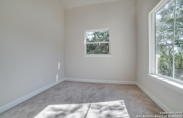 Image 10 of 32 For 8119 Ventura Blvd.