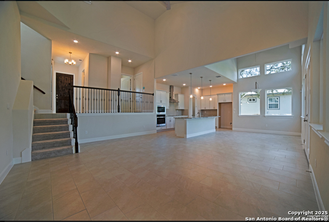 Image 4 of 32 For 8119 Ventura Blvd.