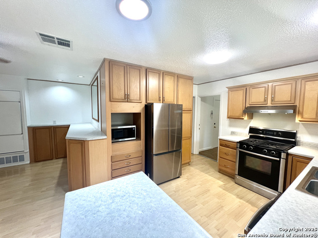 Image 10 of 30 For 5402 Timber Trail