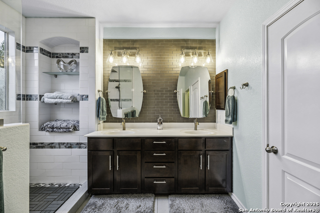 Image 11 of 56 For 18131 Muir Glen Dr