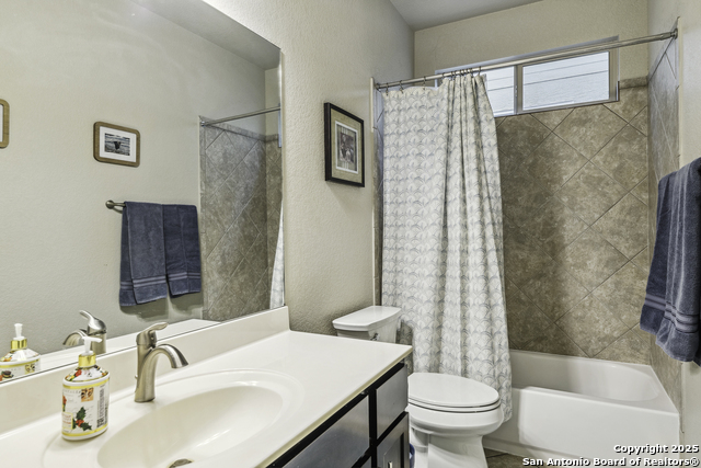 Image 29 of 56 For 18131 Muir Glen Dr