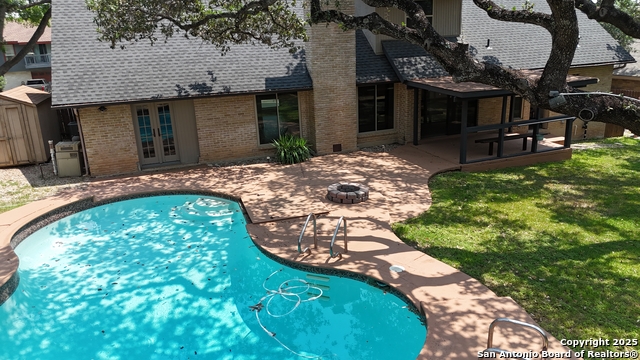Listing photo id 23 for 2922 Low Oak St