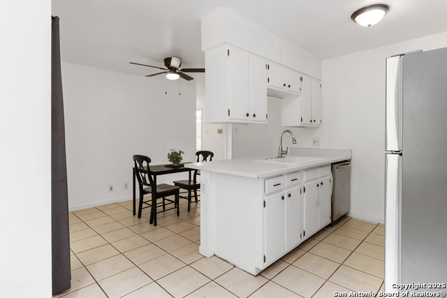 Image 11 of 18 For 4511 Avenida Prima