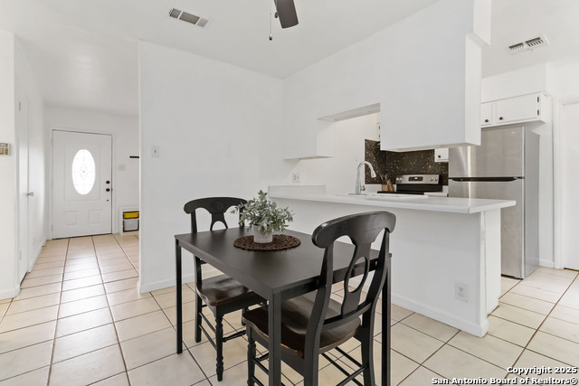 Image 6 of 18 For 4511 Avenida Prima