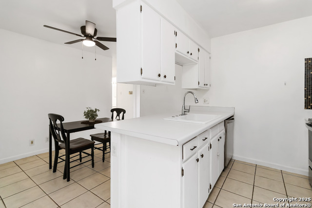 Image 8 of 18 For 4511 Avenida Prima