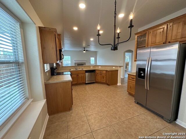 Listing photo id 4 for 520 Ginsberg