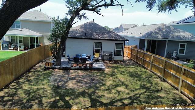 Listing photo id 30 for 158 Canopy Oak