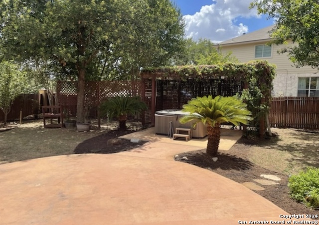 Image 10 of 13 For 23006 Blackwater Rd