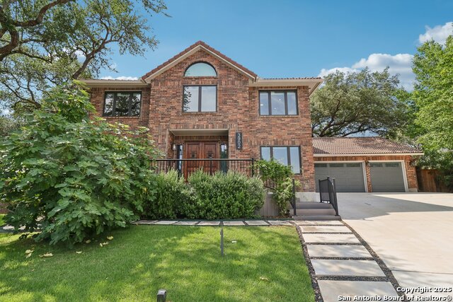 Listing photo id 0 for 3902 Creek Pt