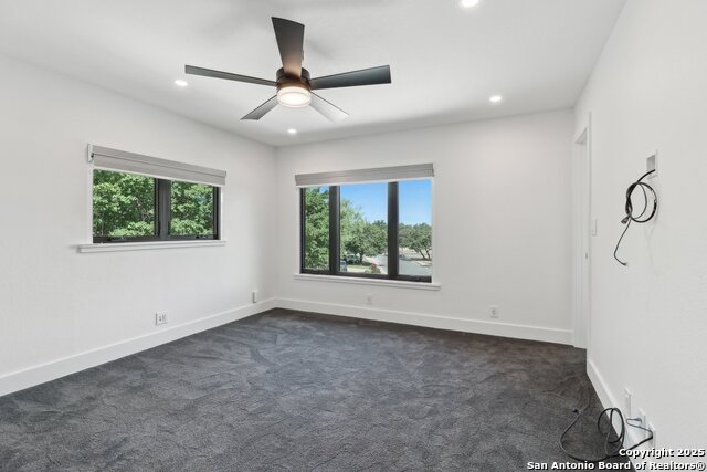 Listing photo id 44 for 3902 Creek Pt