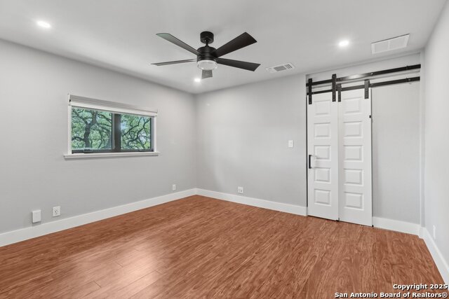 Listing photo id 53 for 3902 Creek Pt
