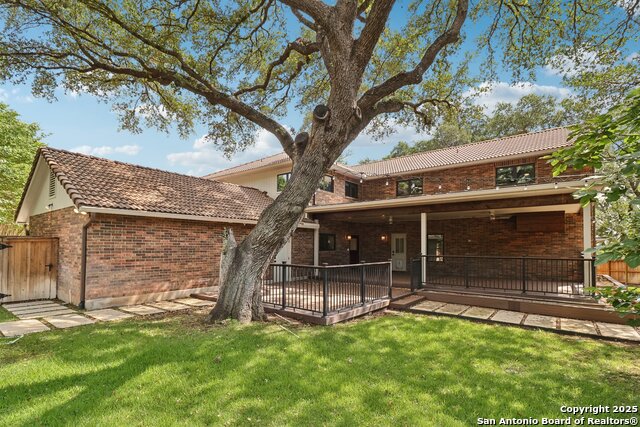 Listing photo id 65 for 3902 Creek Pt