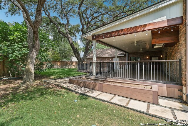 Listing photo id 68 for 3902 Creek Pt