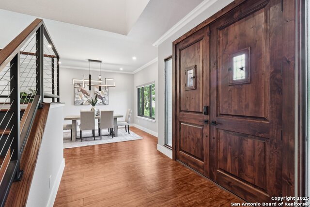Listing photo id 7 for 3902 Creek Pt