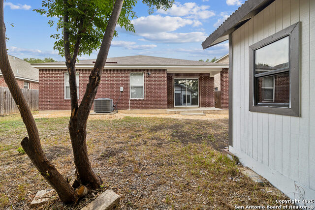 Listing photo id 24 for 4742 Highland Farm
