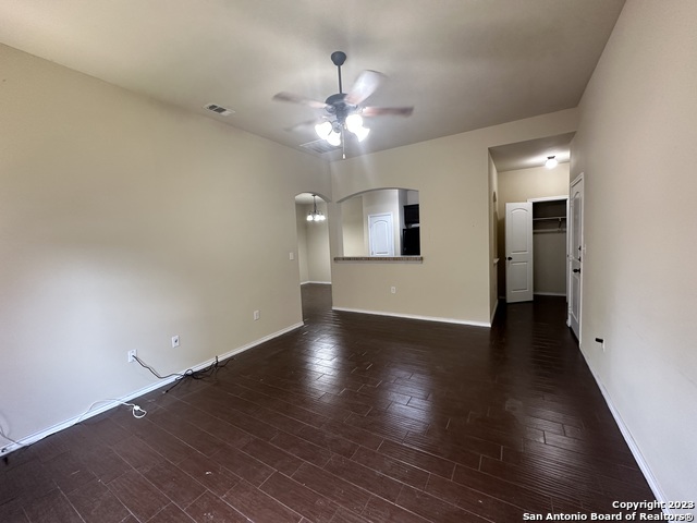 Image 2 of 21 For 304 Rosalie Dr