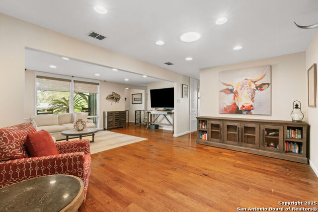 Image 5 of 29 For 2114 Lawndale