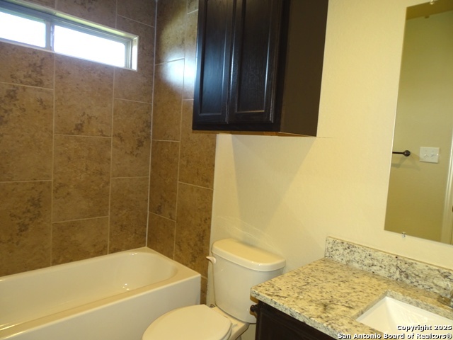 Image 20 of 29 For 13910 Annas Way  102