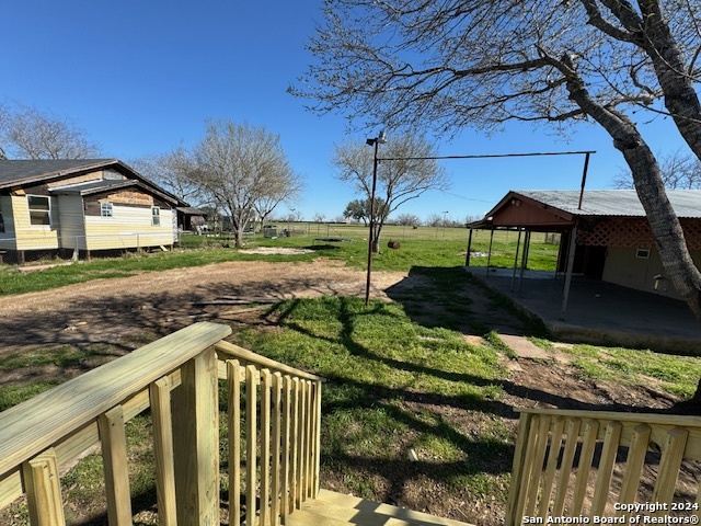 Image 20 of 23 For 18480 Leal  