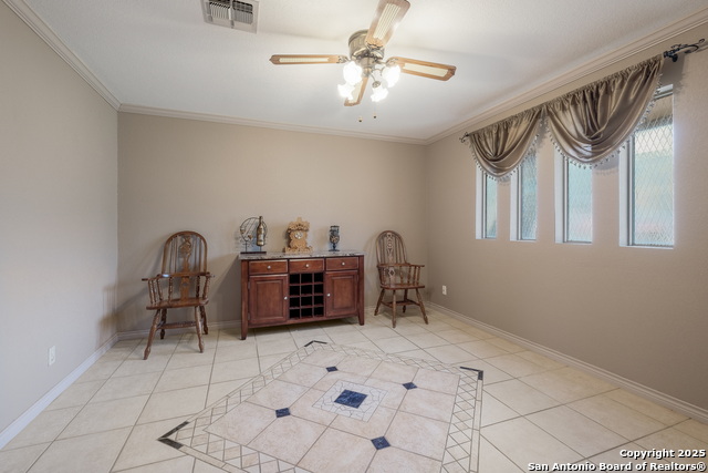 Listing photo id 10 for 7622 Lynn Anne