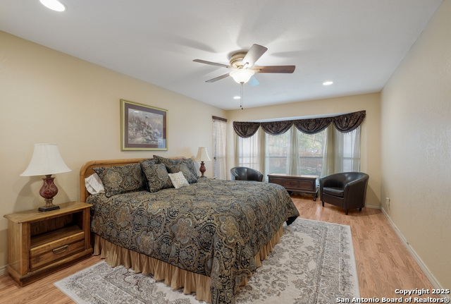 Listing photo id 13 for 7622 Lynn Anne