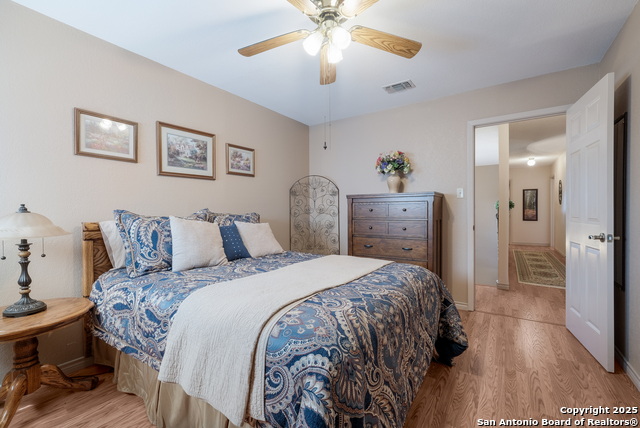 Listing photo id 20 for 7622 Lynn Anne