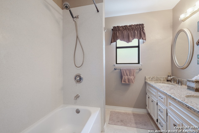 Listing photo id 22 for 7622 Lynn Anne