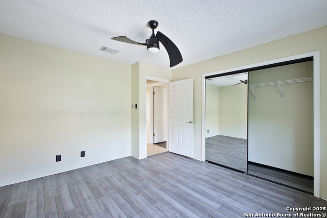 Listing photo id 10 for 6100 Woodlake Pkwy  706