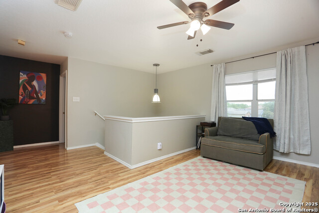 Listing photo id 11 for 9011 Twincreek Farm