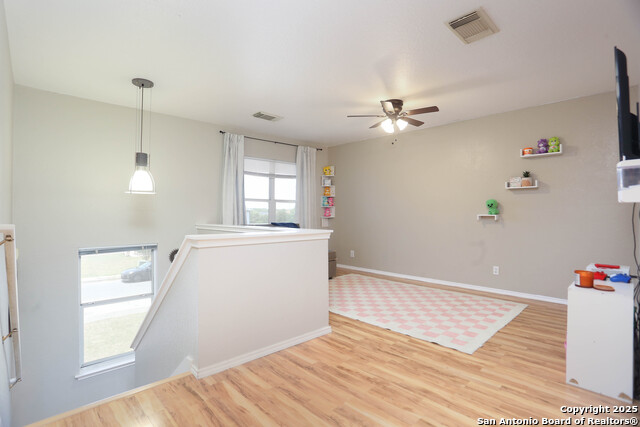 Listing photo id 12 for 9011 Twincreek Farm