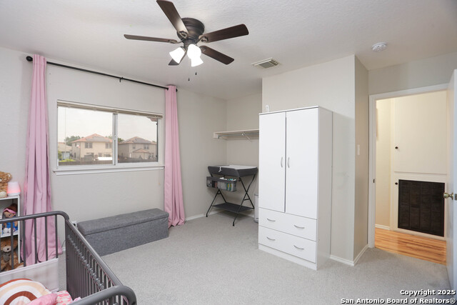 Listing photo id 15 for 9011 Twincreek Farm