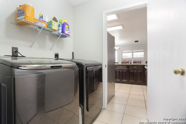 Listing photo id 19 for 9011 Twincreek Farm