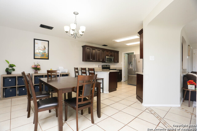 Listing photo id 4 for 9011 Twincreek Farm