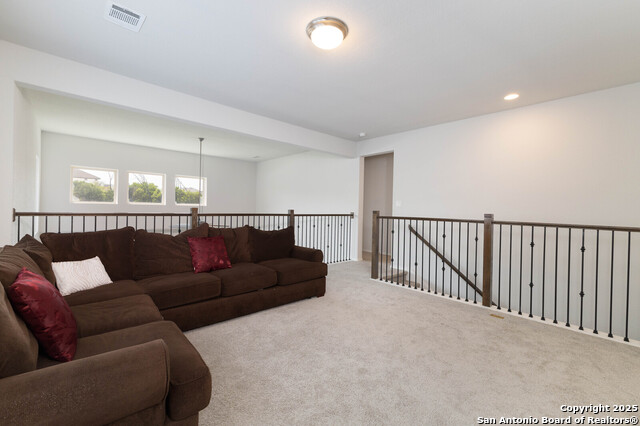 Listing photo id 16 for 2617 River Pointe