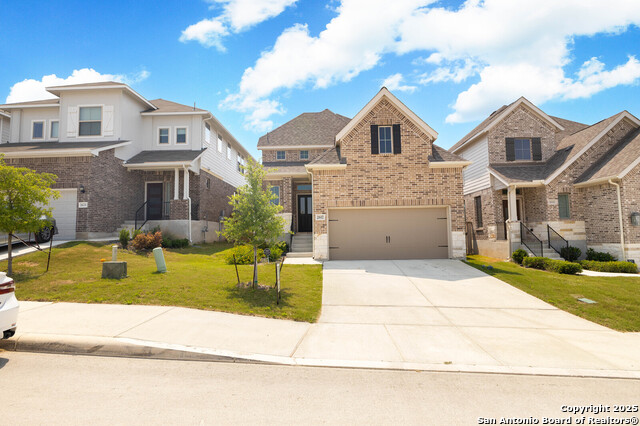Listing photo id 0 for 2617 River Pointe