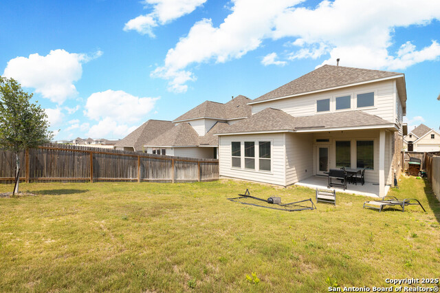 Listing photo id 24 for 2617 River Pointe
