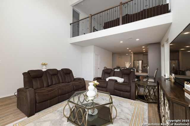 Listing photo id 5 for 2617 River Pointe