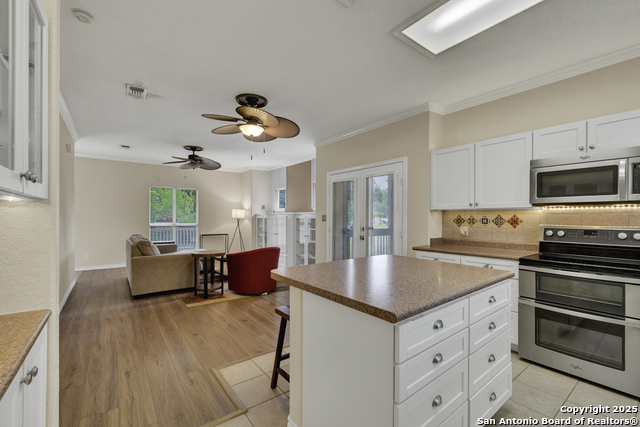 Listing photo id 8 for 141 Rio Grande