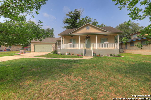 Listing photo id 0 for 141 Rio Grande