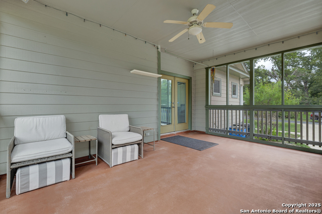 Listing photo id 20 for 141 Rio Grande