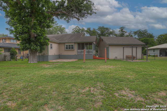 Listing photo id 24 for 141 Rio Grande