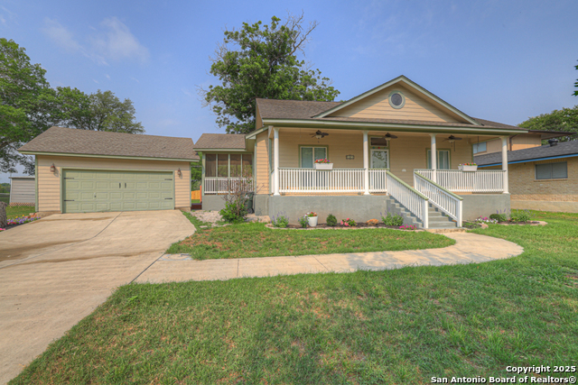 Listing photo id 3 for 141 Rio Grande