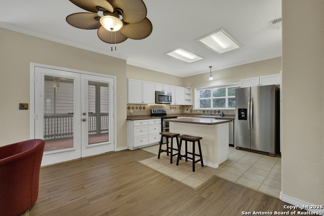 Listing photo id 7 for 141 Rio Grande