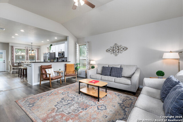 Image 13 of 29 For 1547 Bonnyview Drive